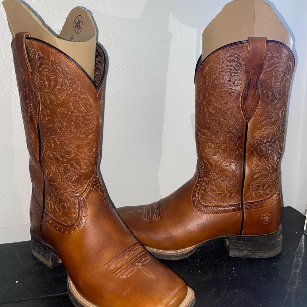 Ariat Western Women Boots